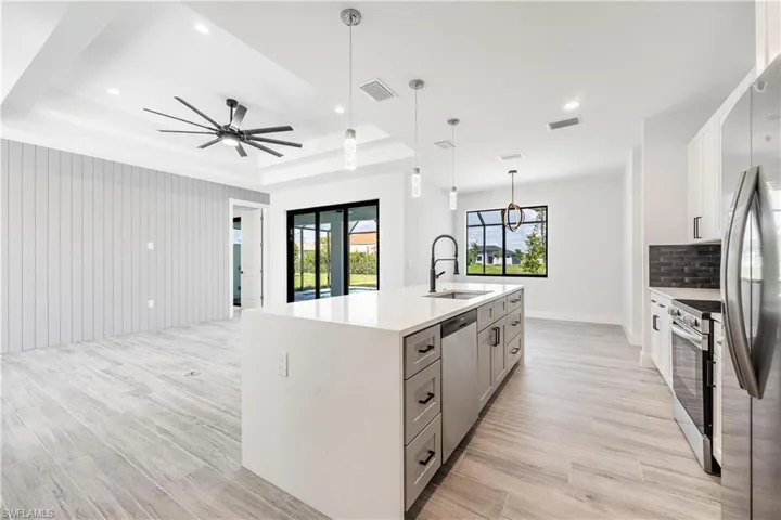 613 NW 7th  PL, Cape Coral, FL 33993