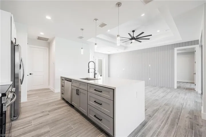 613 NW 7th  PL, Cape Coral, FL 33993
