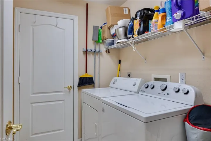 8830 Spring Mountain Way, Fort Myers, Florida 33908