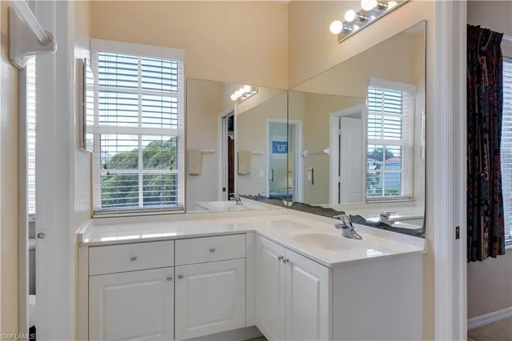 8830 Spring Mountain Way, Fort Myers, Florida 33908