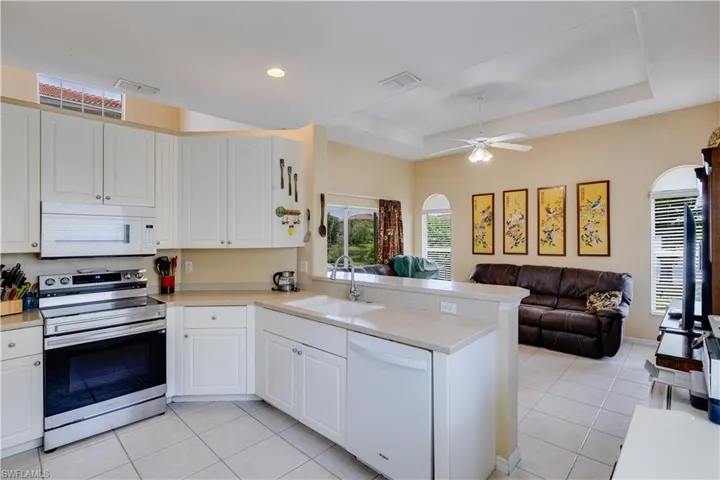 8830 Spring Mountain Way, Fort Myers, Florida 33908