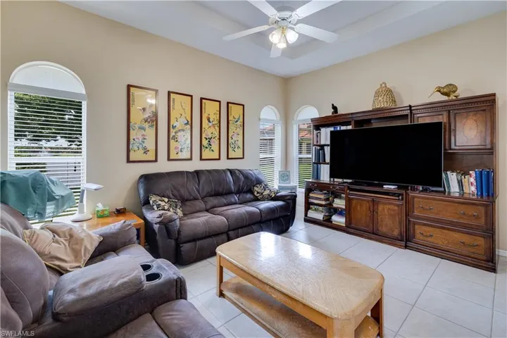 8830 Spring Mountain Way, Fort Myers, Florida 33908