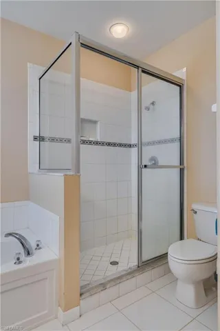 8830 Spring Mountain Way, Fort Myers, Florida 33908