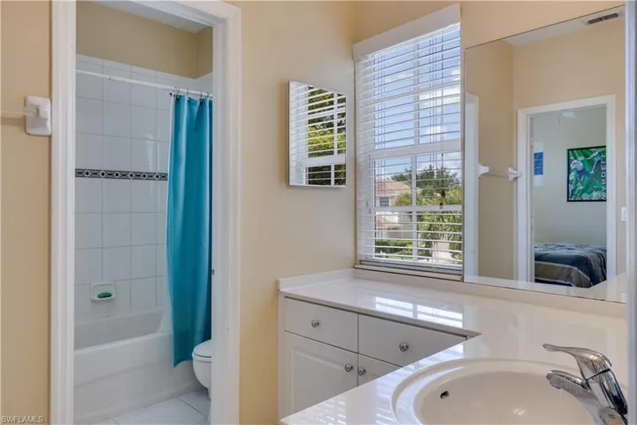Guest Bathroom upstairs