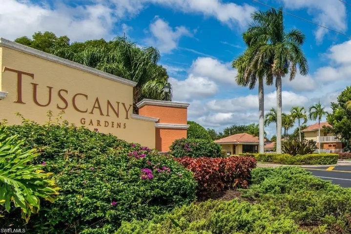 6341  Aragon  WAY, Fort Myers, FL 33966