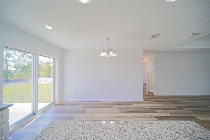 The Dining Area Has A Great Canal View!