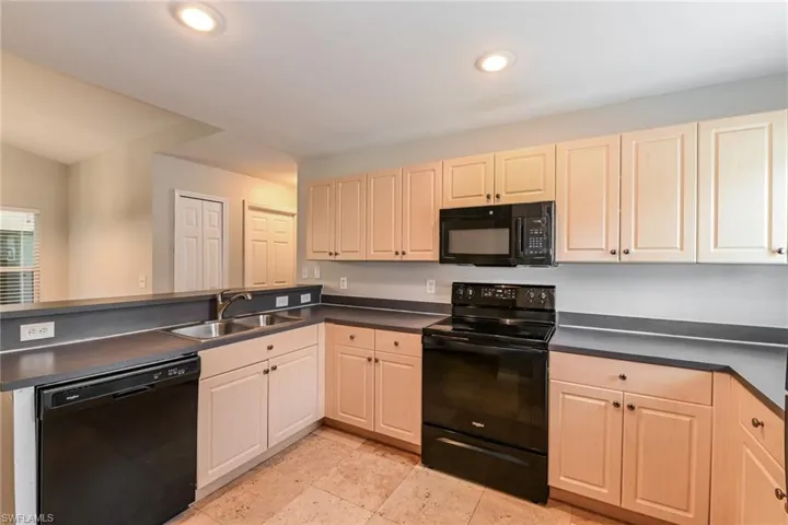 9091  Morris  RD, Fort Myers, FL 33967