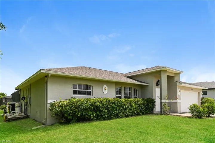 9091  Morris  RD, Fort Myers, FL 33967