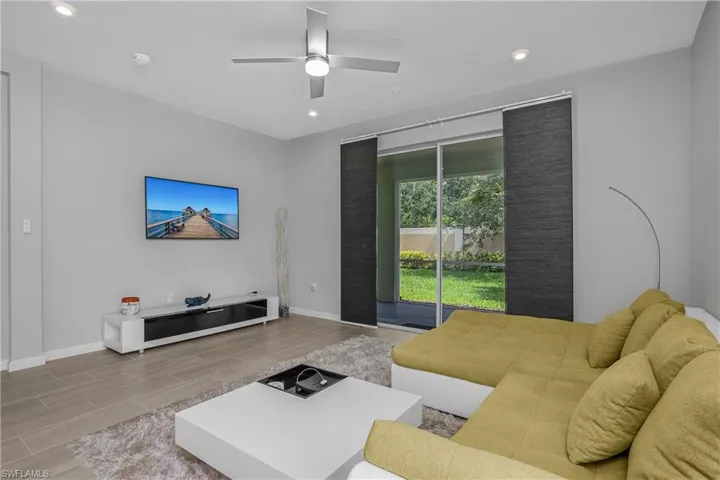 4546 Arboretum Cir 104, Naples, Florida 34112