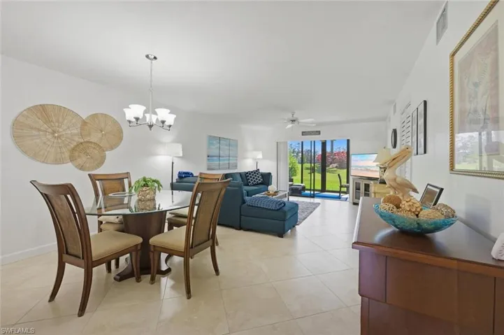 7260 Coventry Ct 405, Naples, Florida 34104