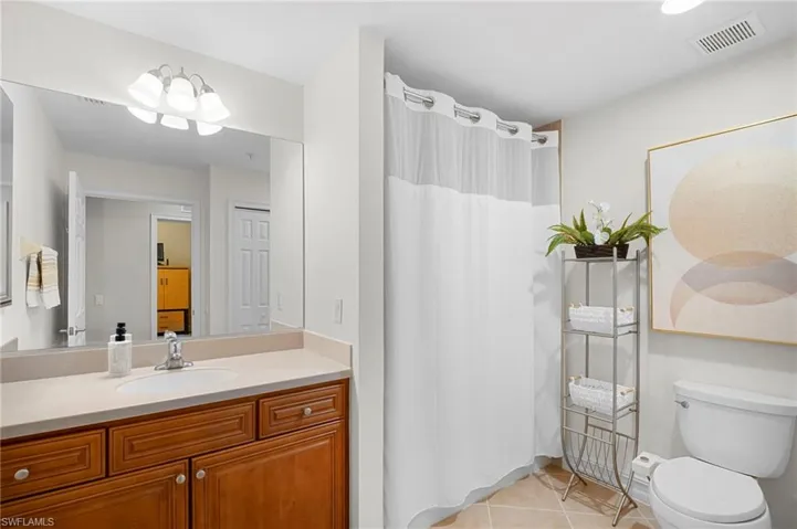 10518  Smokehouse Bay  DR, Naples, FL 34120