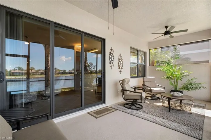 10518  Smokehouse Bay  DR, Naples, FL 34120
