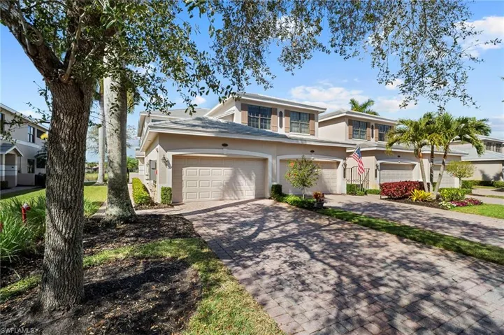 10518  Smokehouse Bay  DR, Naples, FL 34120