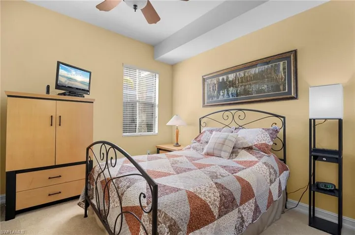 10518  Smokehouse Bay  DR, Naples, FL 34120