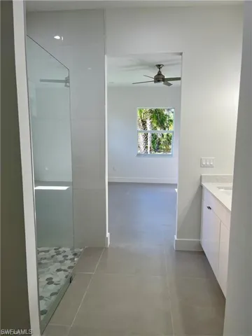 Master bathroom 3