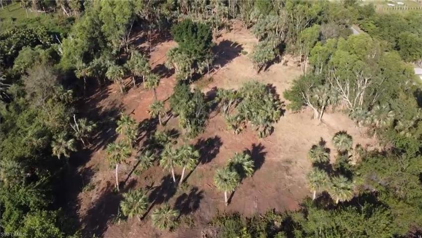 XXXX  James  RD, Naples, FL 34114