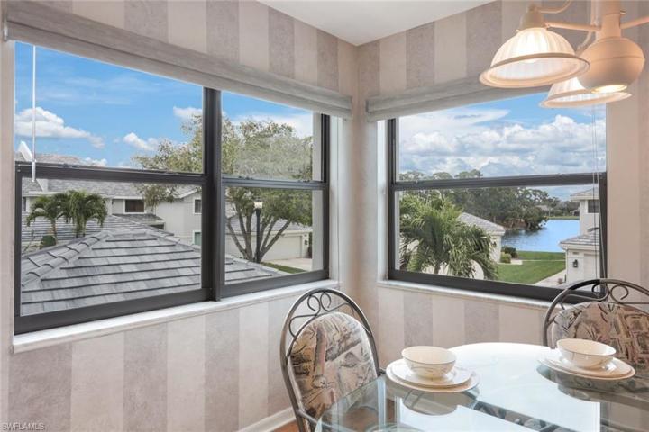 Kitchen Professionally Faux Painted to Co-Ordinate with Corresponding Wall Colors and Window Treatments