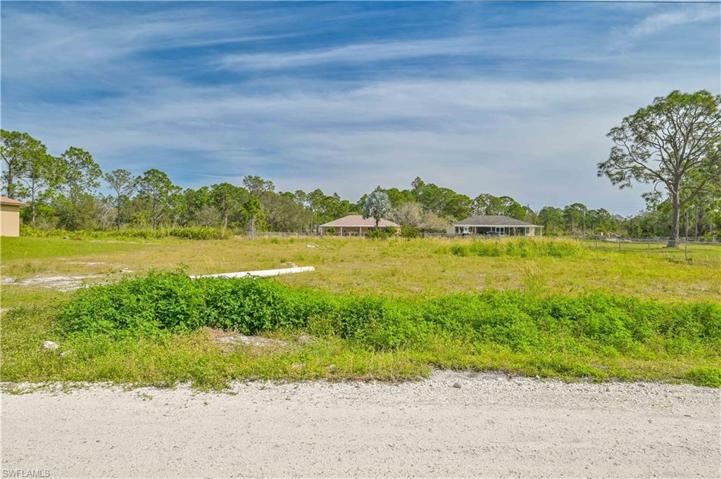 1510 Congress AVE, LEHIGH ACRES FL 33972