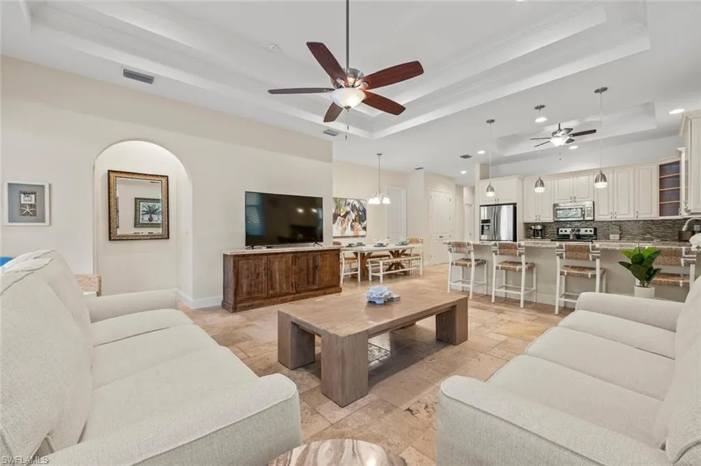 837 105th AVE, Naples, FL 34108,225063745