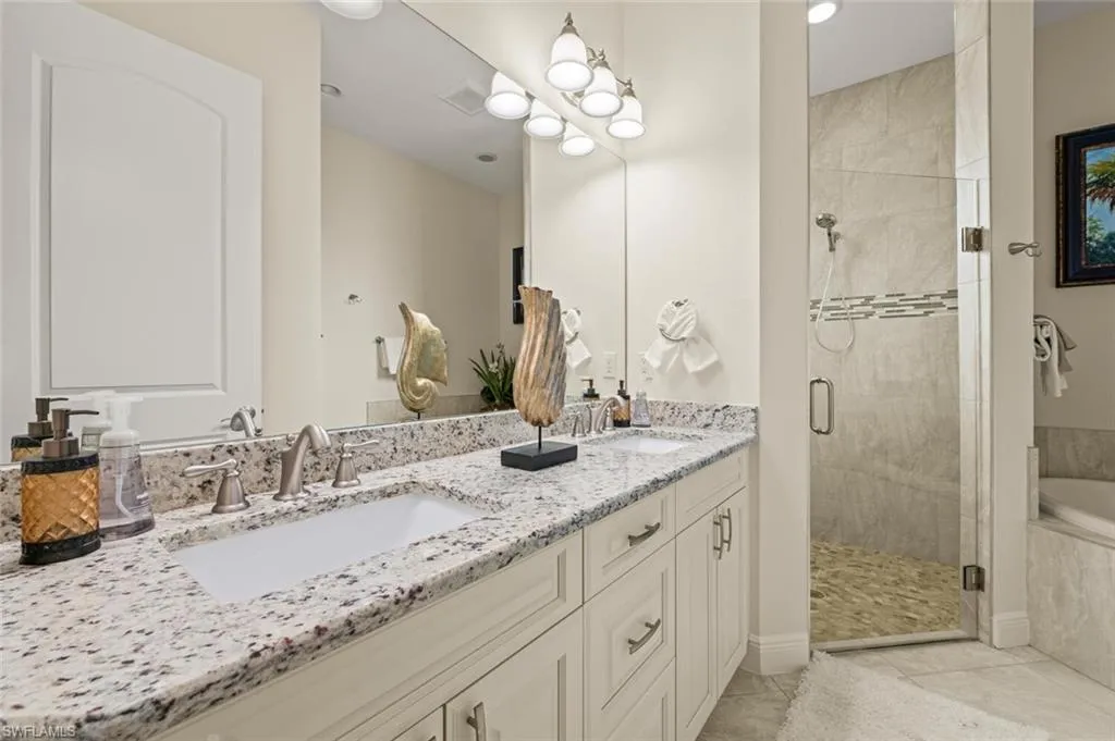 837 105th AVE, Naples, FL 34108,225063745