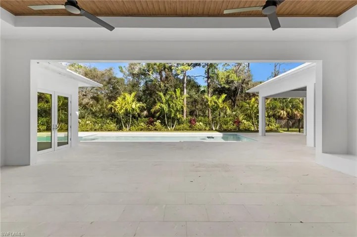 Large covered lanai