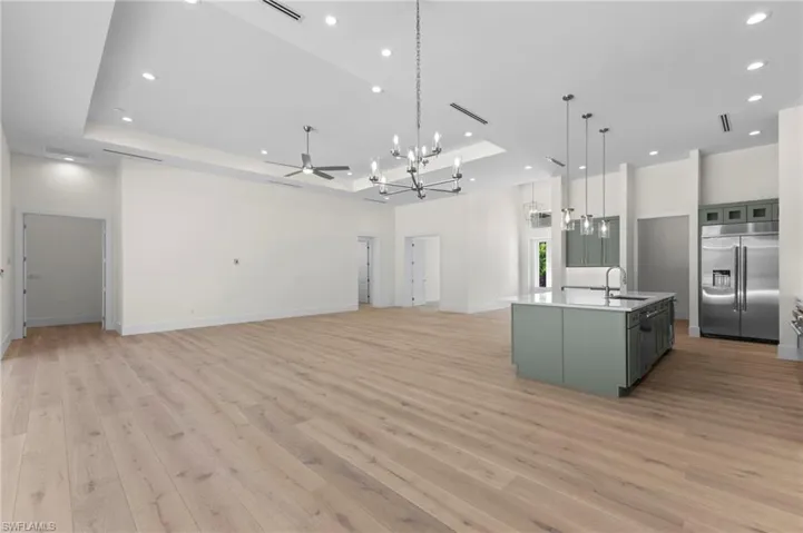 Access to 2nd Master Suite to the left.