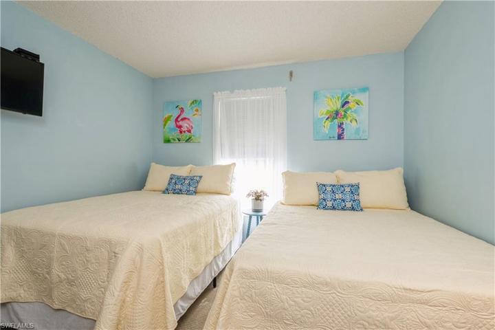 Guest bedroom