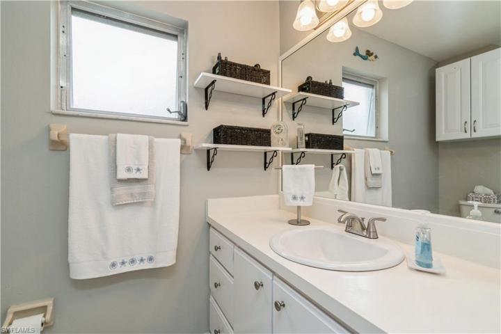 Owners bath with upgrades