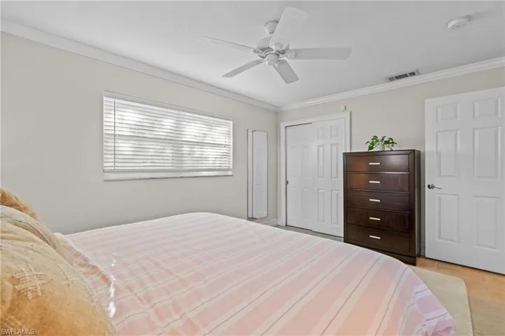 1359  Jambalana  LN, Fort Myers, FL 33901