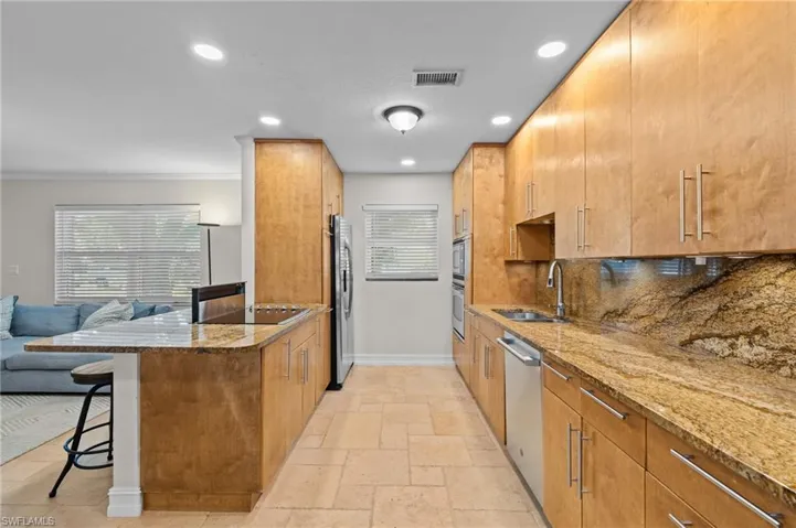 1359  Jambalana  LN, Fort Myers, FL 33901