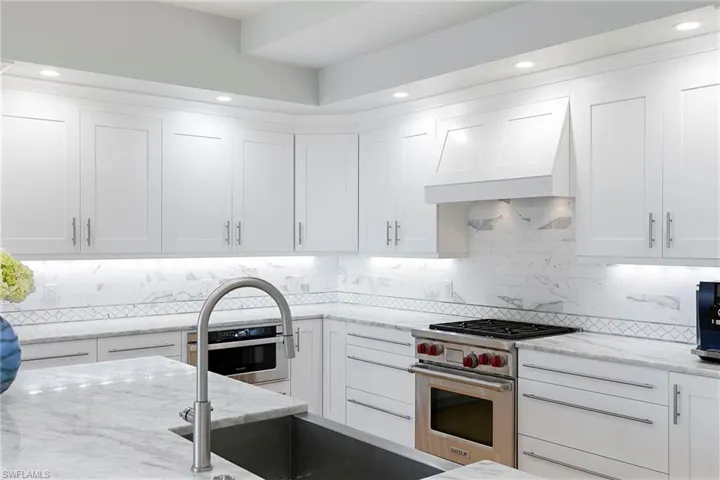 357 Egret Ave, Naples, Florida 34108
