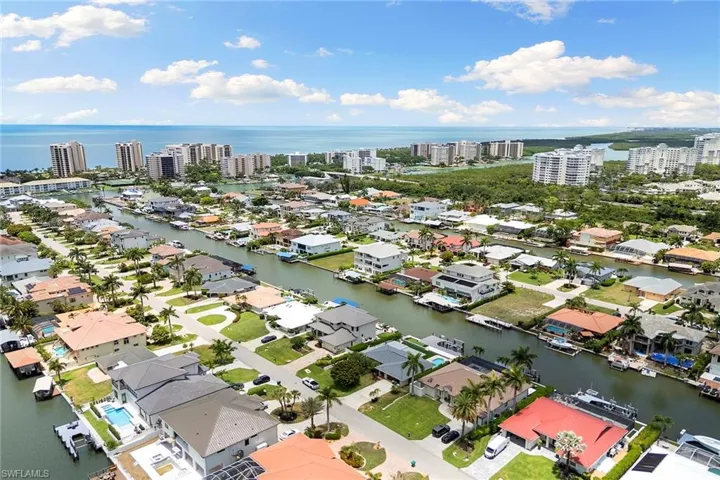 357 Egret Ave, Naples, Florida 34108