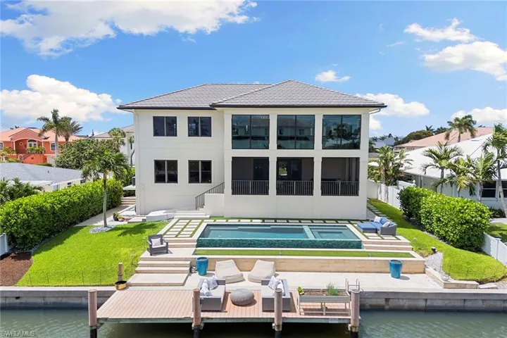 357 Egret Ave, Naples, Florida 34108
