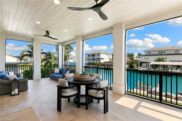 357 Egret Ave, Naples, Florida 34108