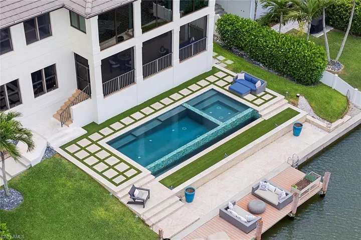 357 Egret Ave, Naples, Florida 34108