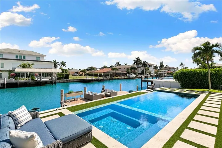 357 Egret Ave, Naples, Florida 34108