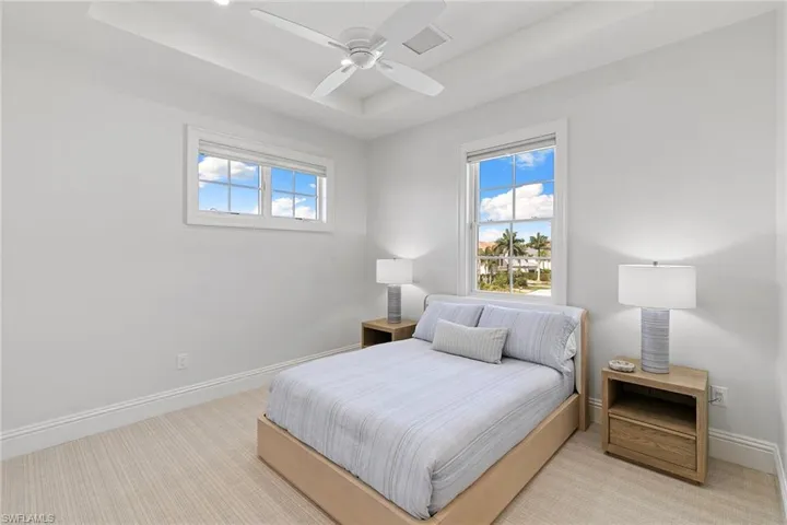 357 Egret Ave, Naples, Florida 34108