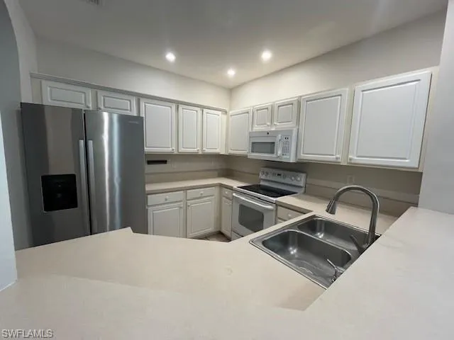 8155 Pacific Beach Dr, Fort Myers, Florida 33966