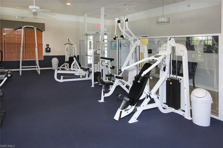 8155 Pacific Beach Dr, Fort Myers, Florida 33966