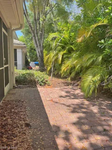 8155 Pacific Beach Dr, Fort Myers, Florida 33966