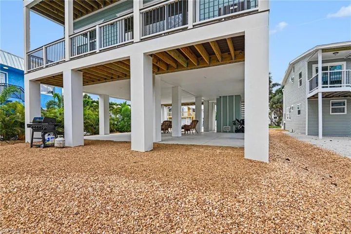 224 Fairweather Ln, Fort Myers Beach, Florida 33931