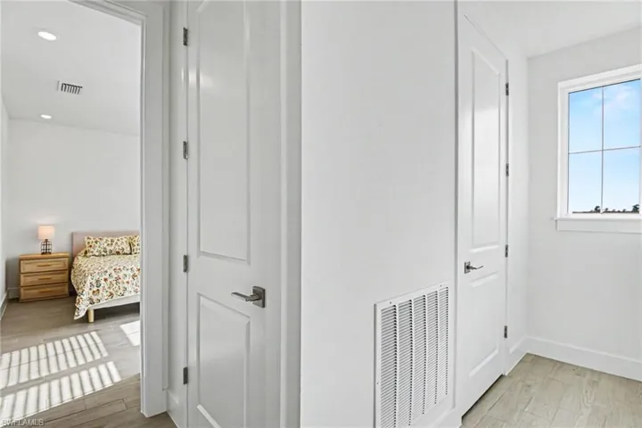 224 Fairweather Ln, Fort Myers Beach, Florida 33931