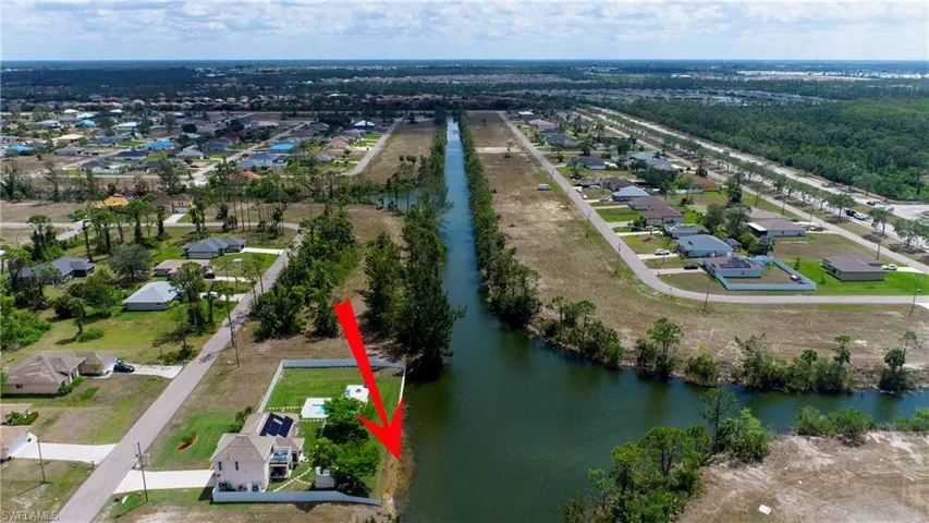 2012 33rd Ln, Cape Coral, Florida 33909