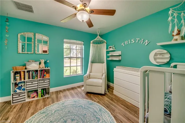 2012 33rd Ln, Cape Coral, Florida 33909