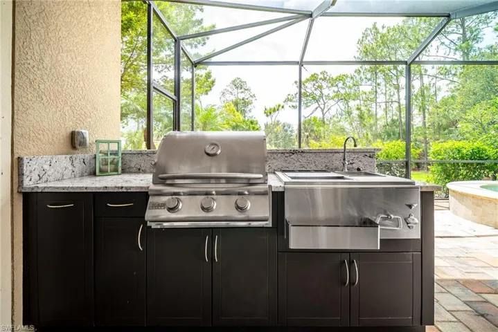 Outdoor kitchen