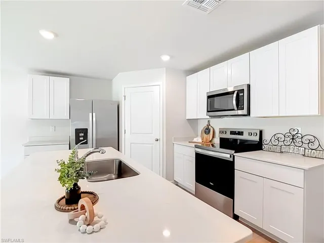 14168 Hemingway Oaks Trl, Fort Myers, Florida 33905