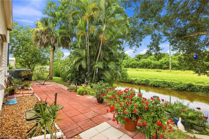 18 Grosbeak Ln 18, Naples, Florida 34114