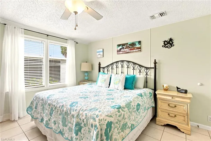 18 Grosbeak Ln 18, Naples, Florida 34114