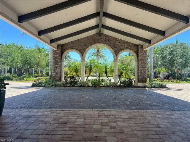 9727  Acqua  CT, Naples, FL 34113
