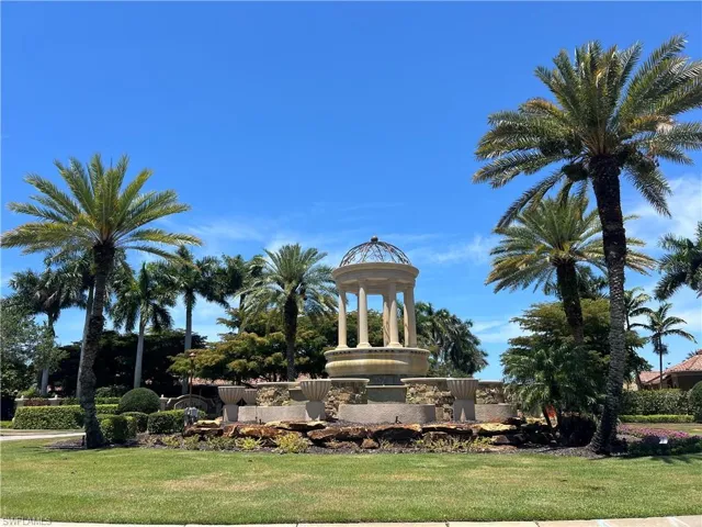 9727  Acqua  CT, Naples, FL 34113
